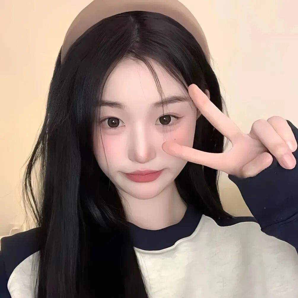 剪刀手甜妹女生头像