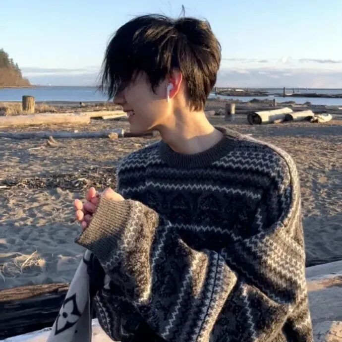 男生头像侧脸头像