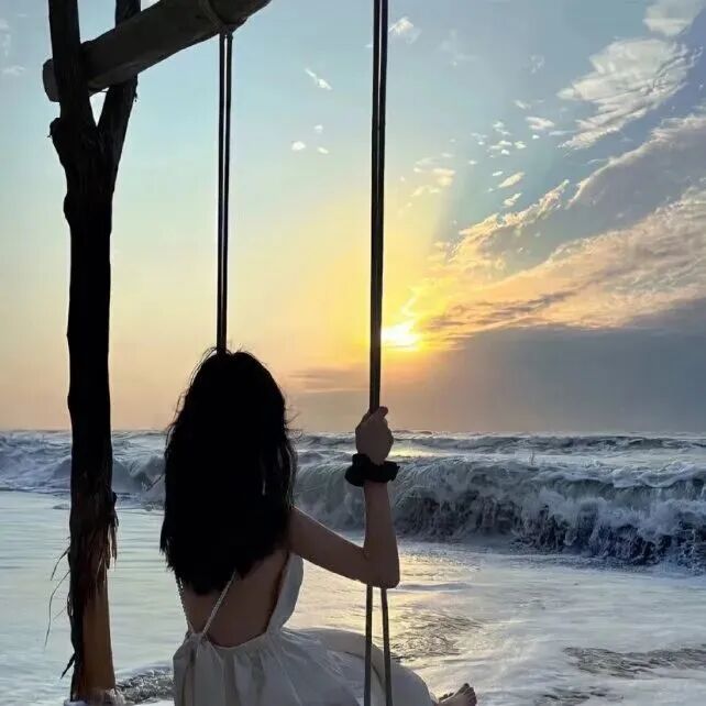 氛围感女生头像海边头像不露脸头像荡秋千头像