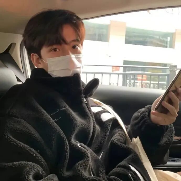 男生头像不露脸头像
