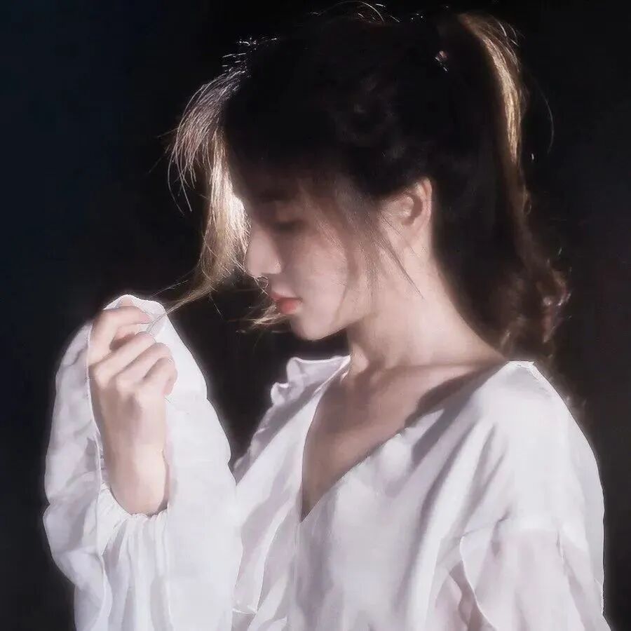 女生 女生头像 女头 侧脸 侧脸头像