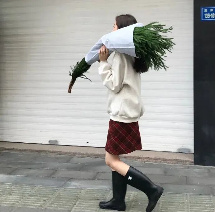 不露脸女生头像