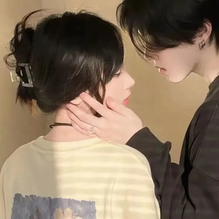 真人情侣头像