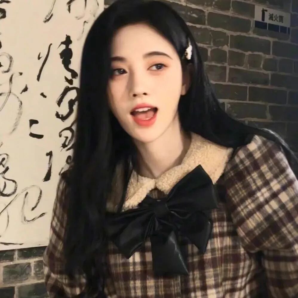 鞠婧祎头像女生头像