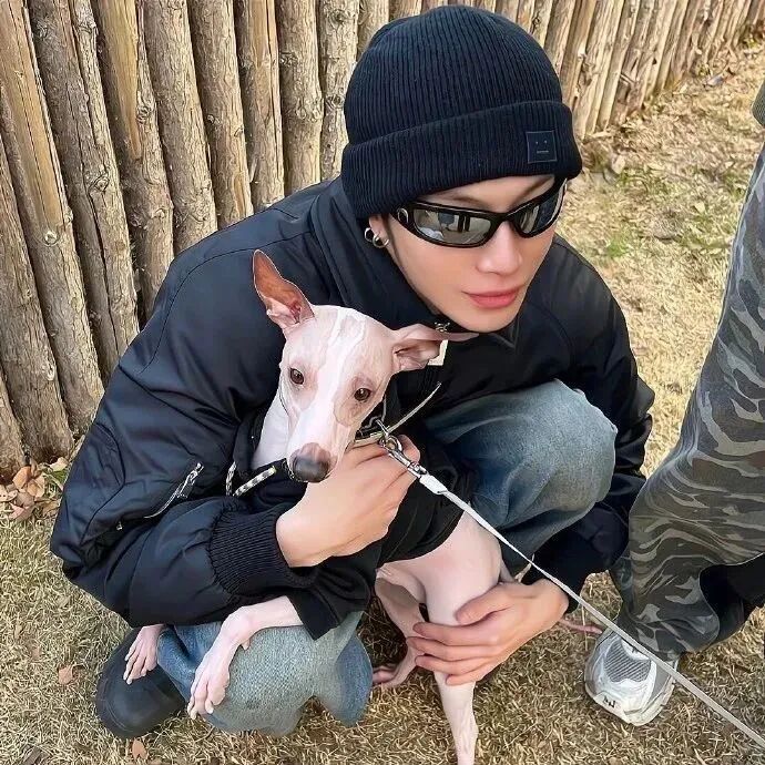男生头像墨镜头像