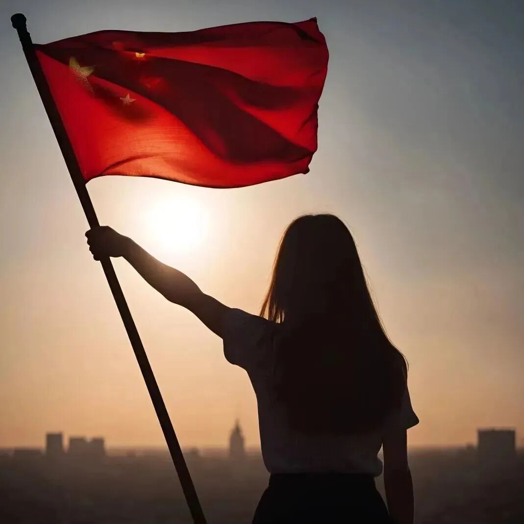 国庆爱国女生头像
