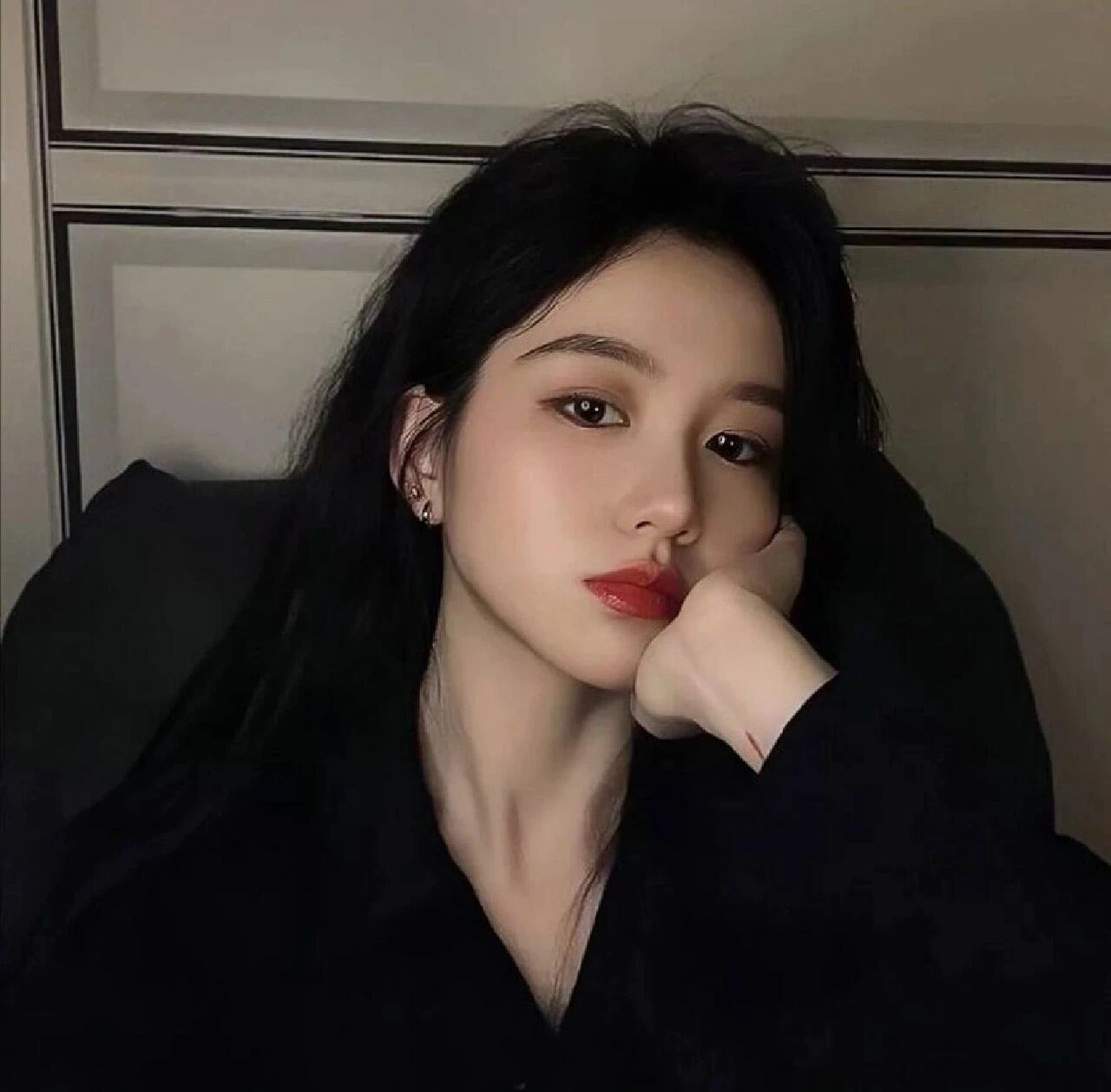 小众很飒女生头像