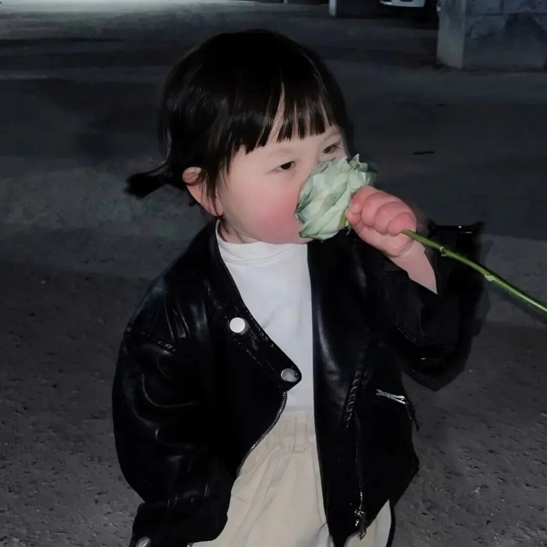可爱小女孩瑶一瑶鲜花萌娃头像