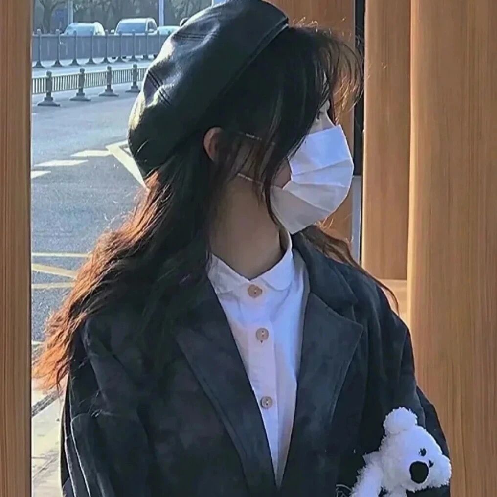 侧脸不露脸女生头像