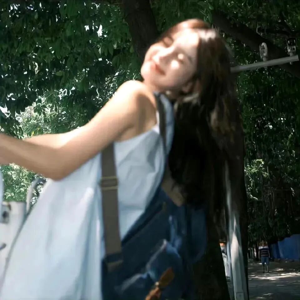 甜妹爱笑小清新女生头像