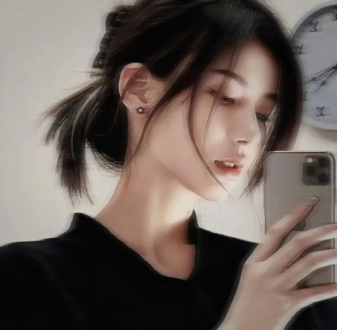 侧脸自拍手机女生头像