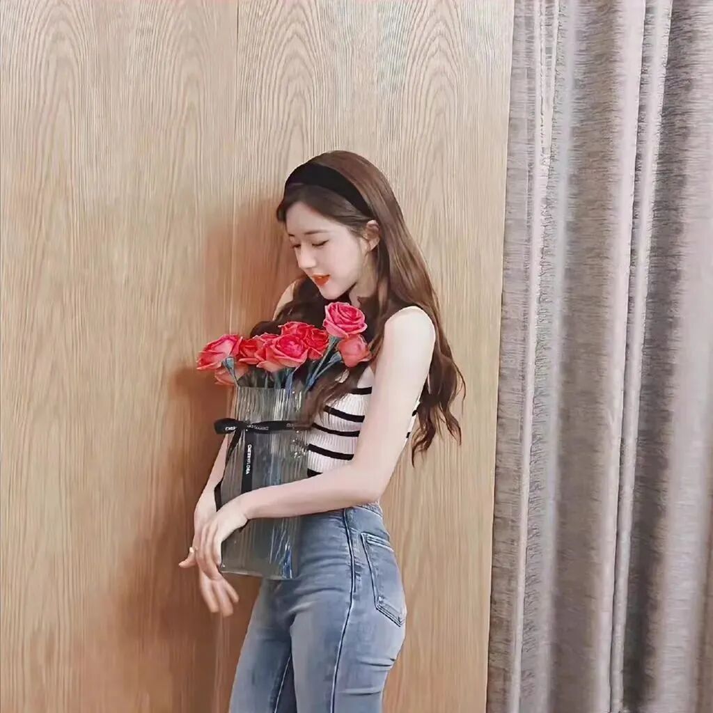 鲜花赵露思头像侧脸女生头像