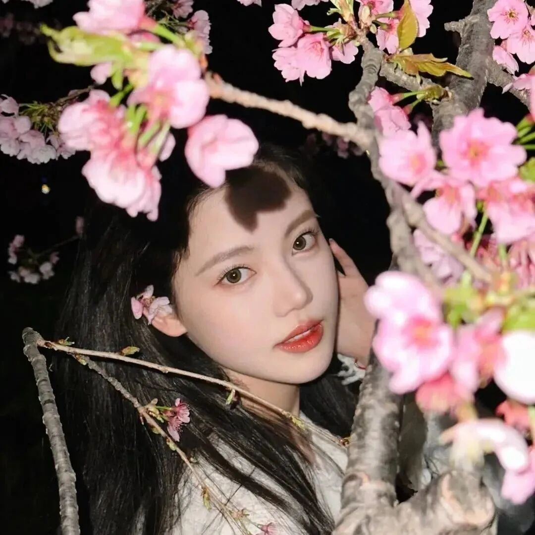 鲜花女生头像