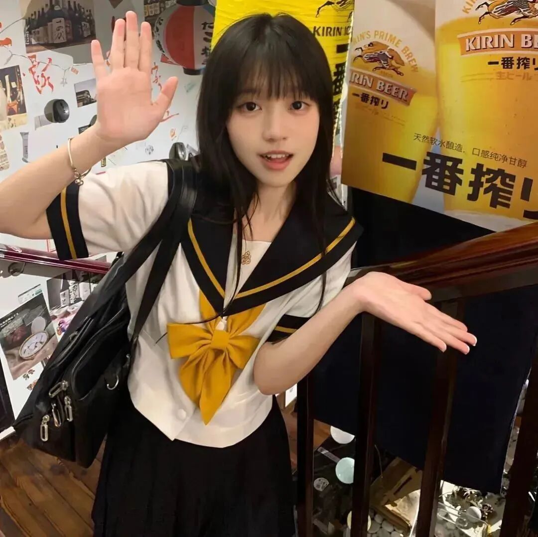 学院风女生头像
