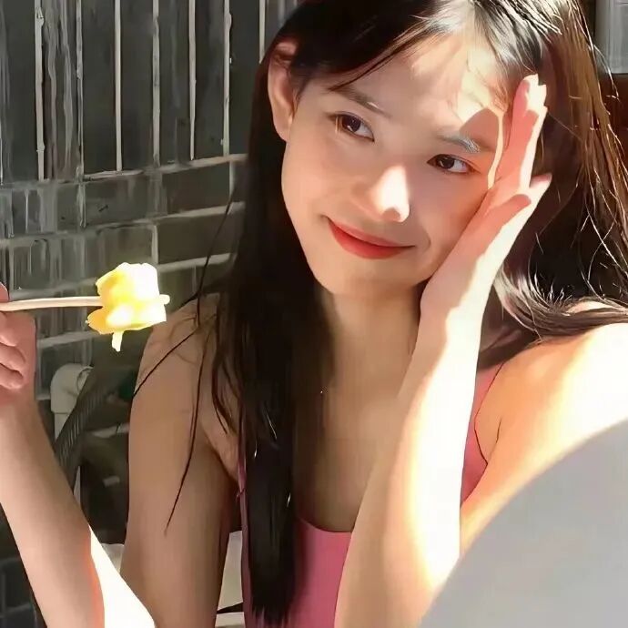 甜美爱笑女生头像