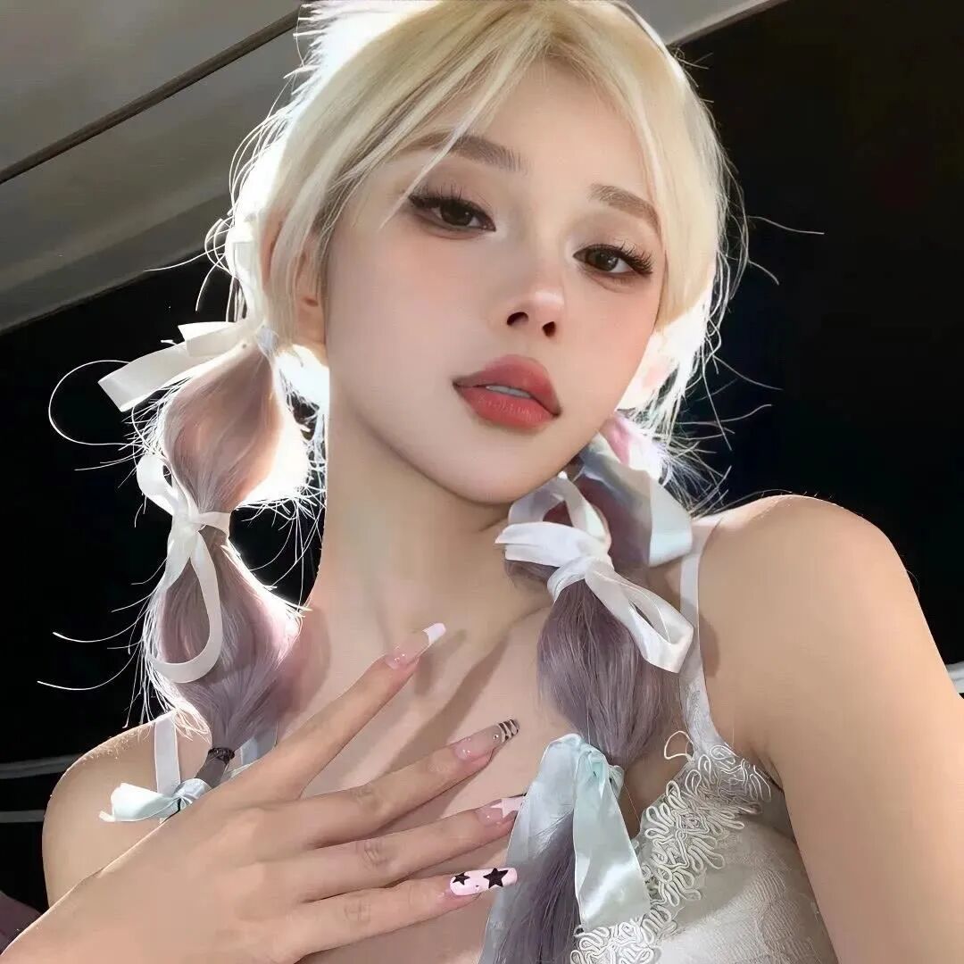 很飒黄头发女生头像