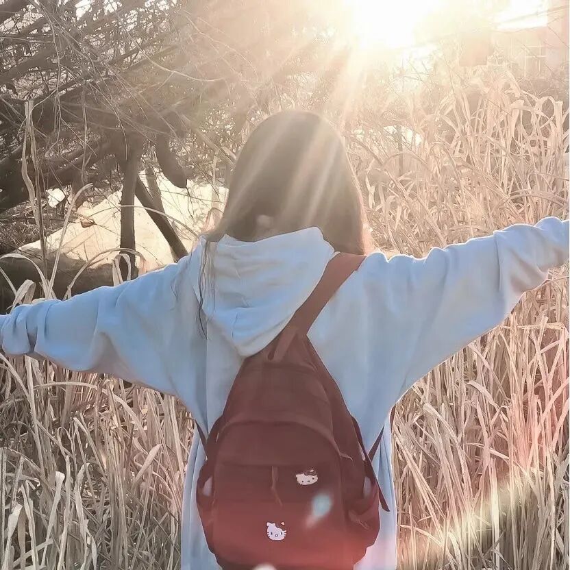 光感不露脸女生头像