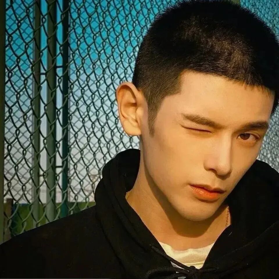酷酷男生头像
