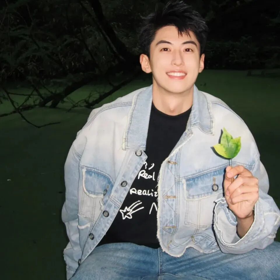 爱笑男生头像