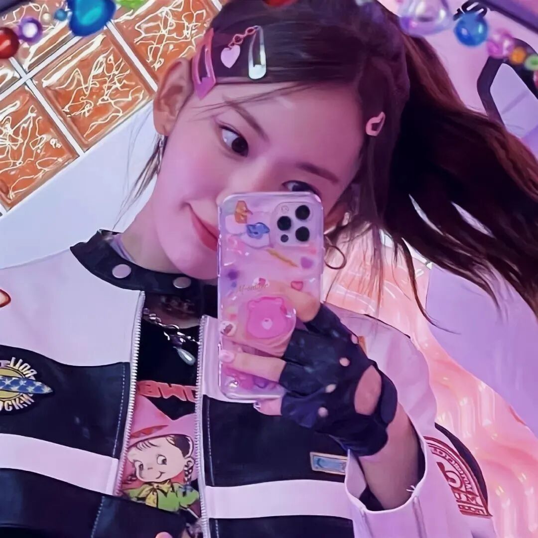 自拍手机小众女生头像