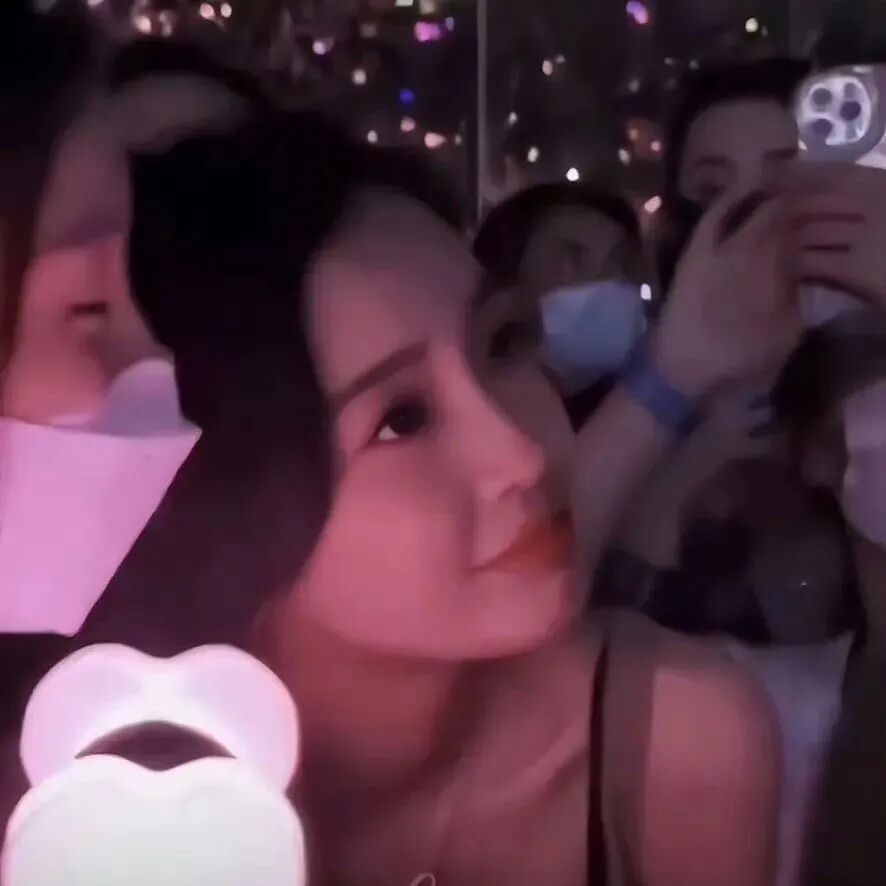 杨颖Angelababy头像甜美侧脸女生头像