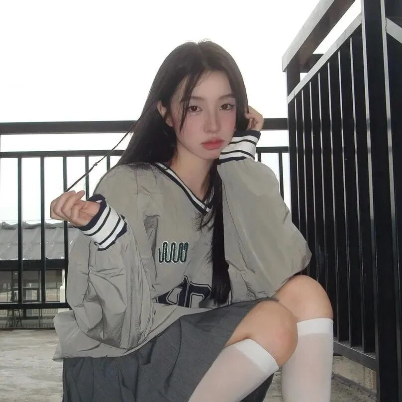 甜美休闲女生头像