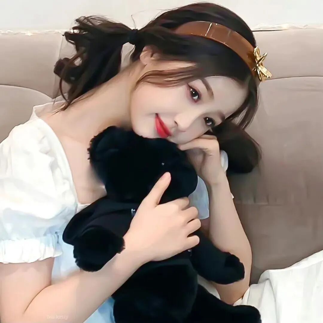 虞书欣头像女生头像