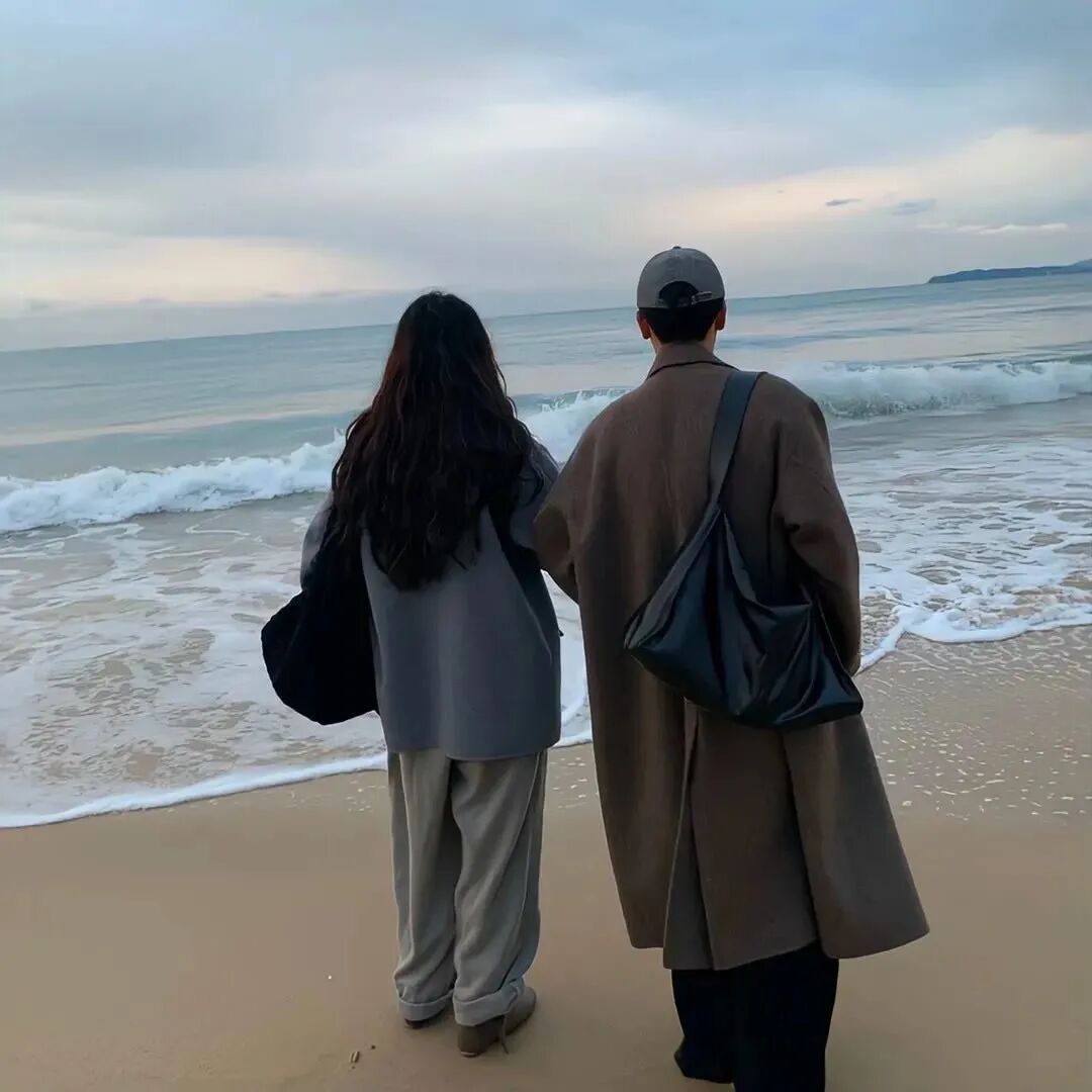 海边真人情侣头像