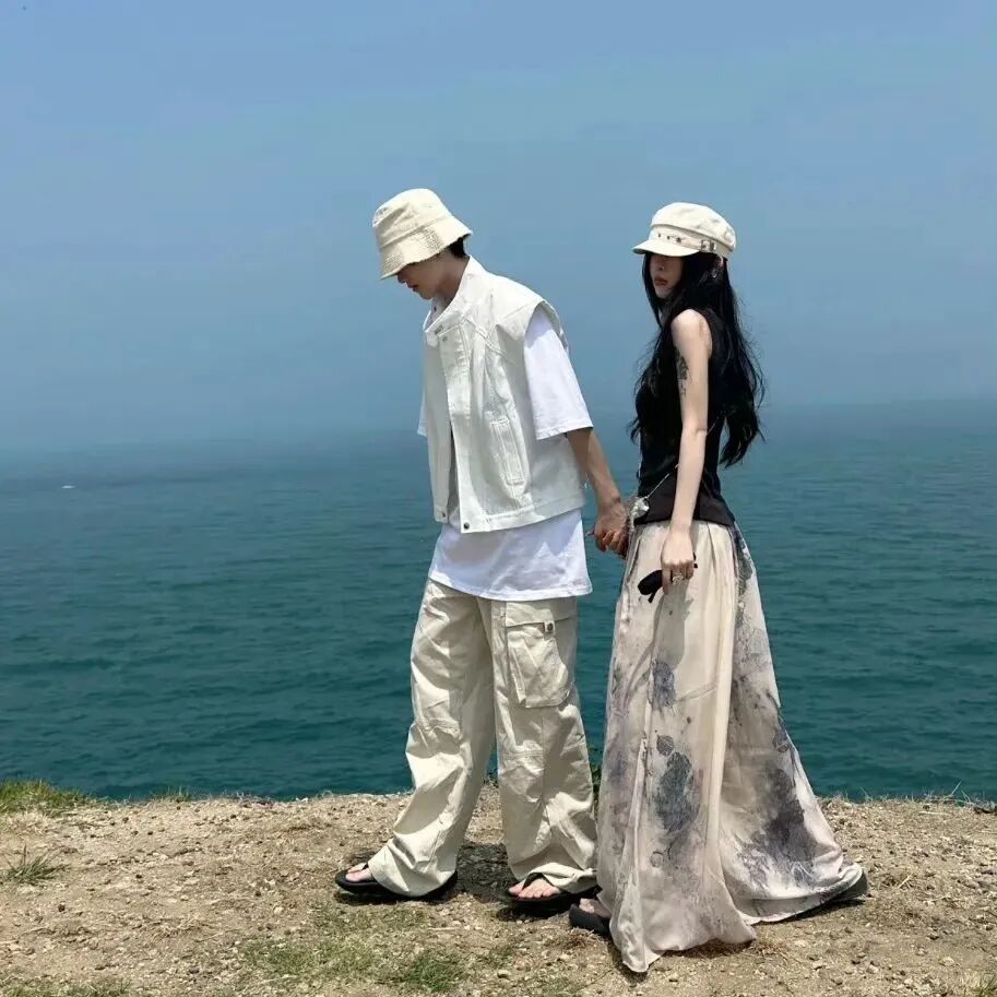 qltxzrhbd海边真人情侣头像