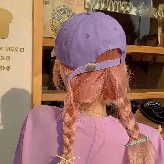 休闲帽不露脸女生头像
