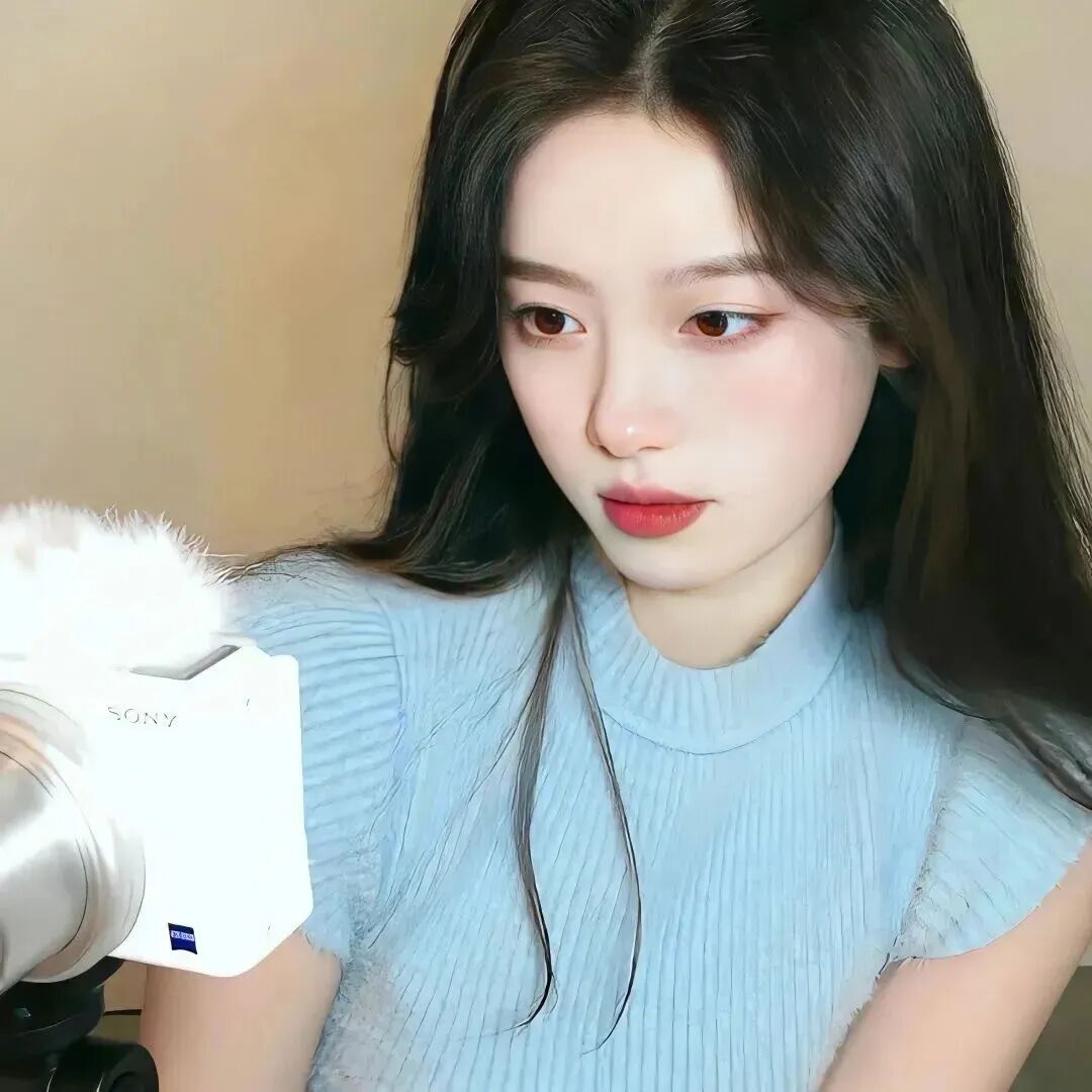 看着狗狗女生头像