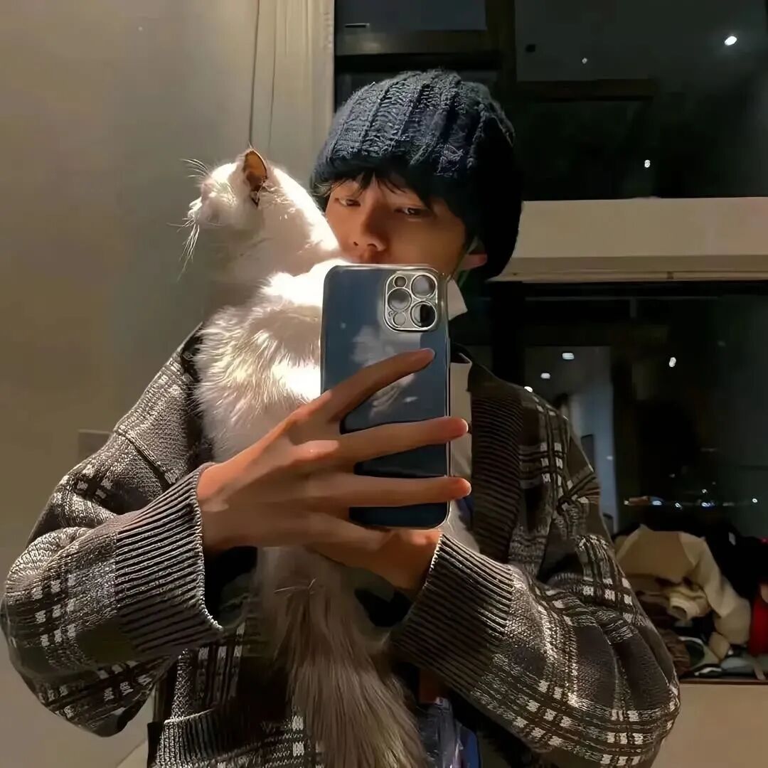 自拍手机小众男生头像