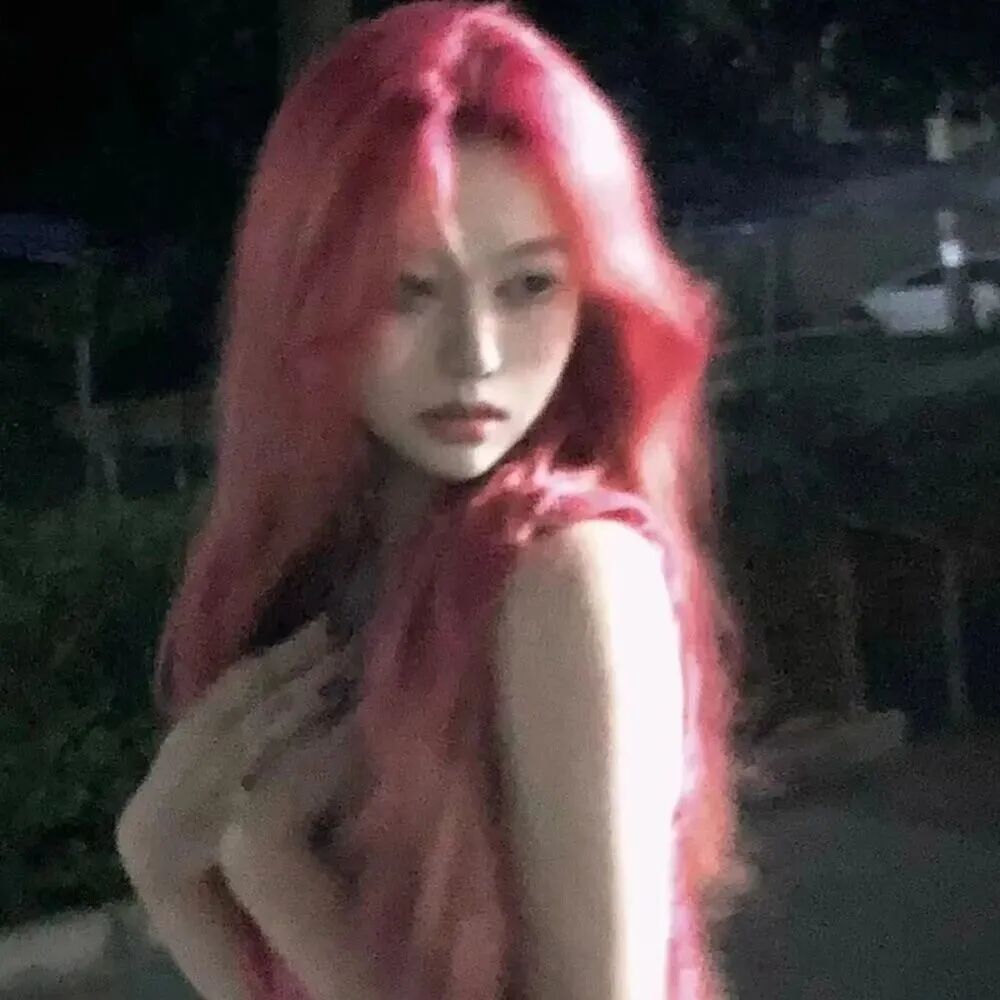 酷酷很飒女生头像