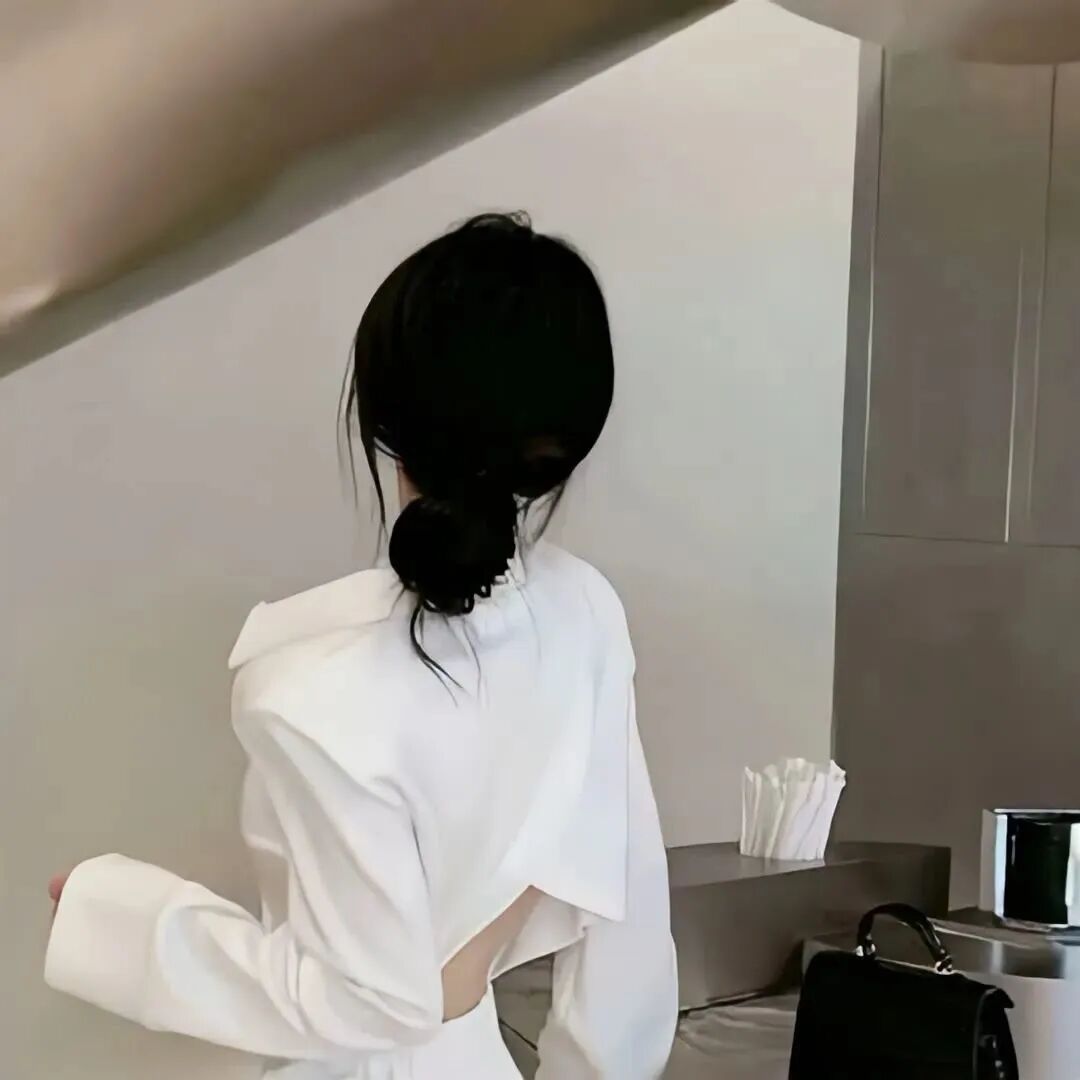 不露脸女生头像