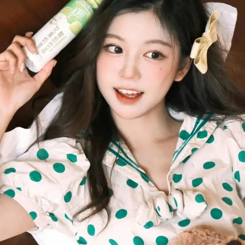 甜美爱笑女生头像