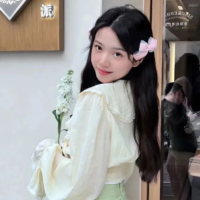 鲜花女生头像