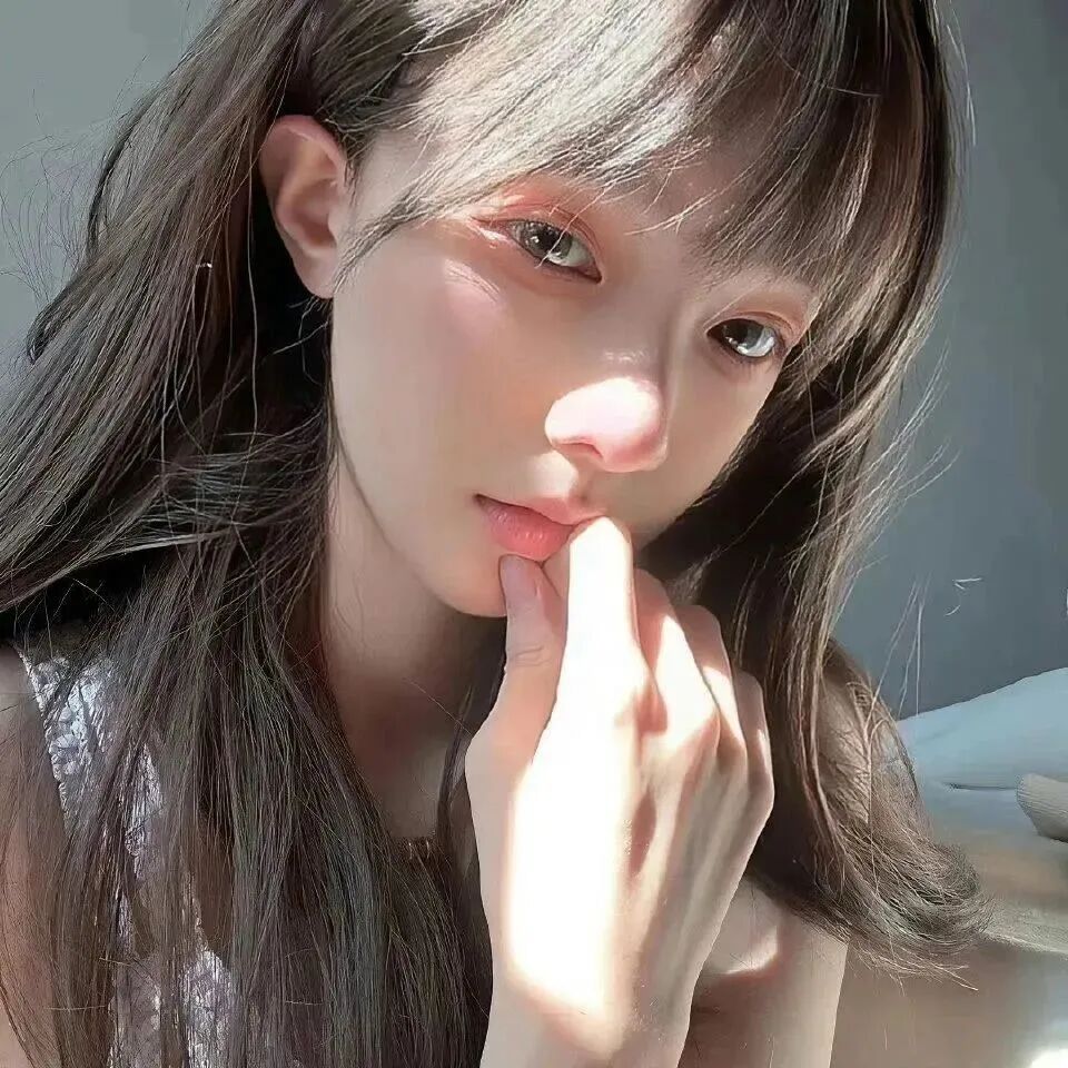 光感女生头像