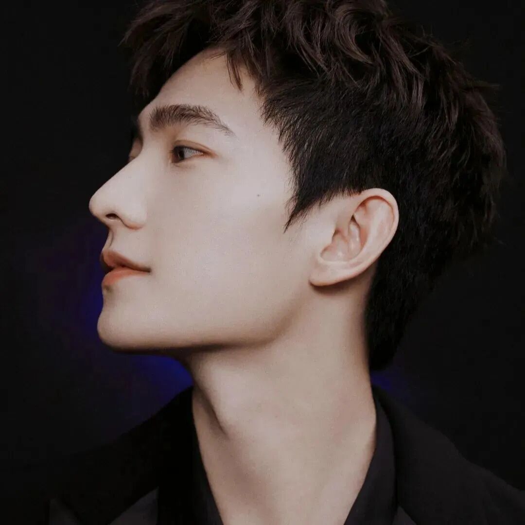 杨洋头像侧脸男生头像