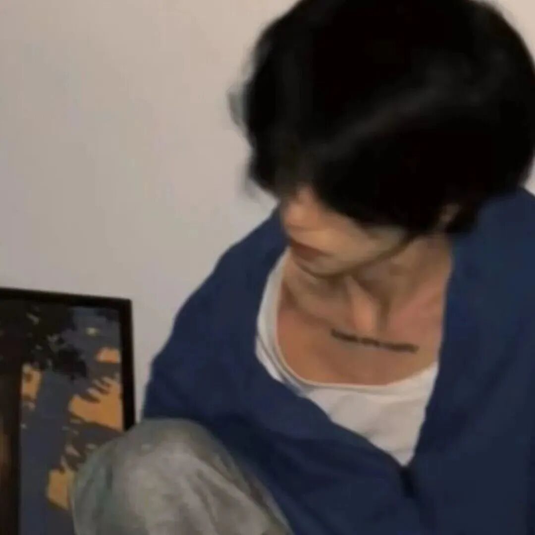 侧脸男生头像