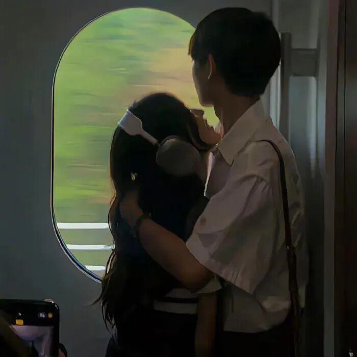 qltxkon车内真人情侣头像