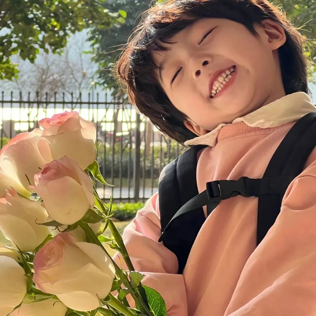 可爱鲜花小男孩头像萌娃头像