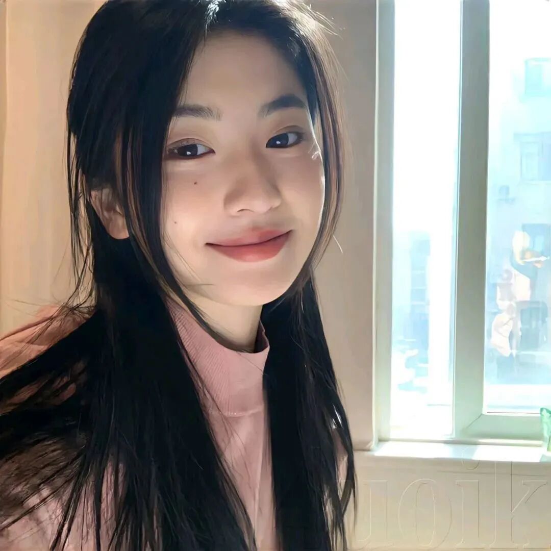 甜美爱笑女生头像