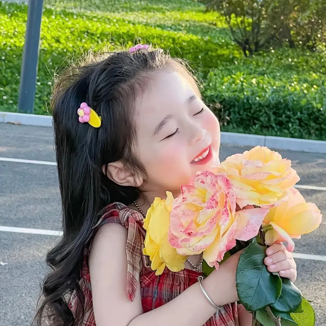 鲜花小女孩萌娃头像