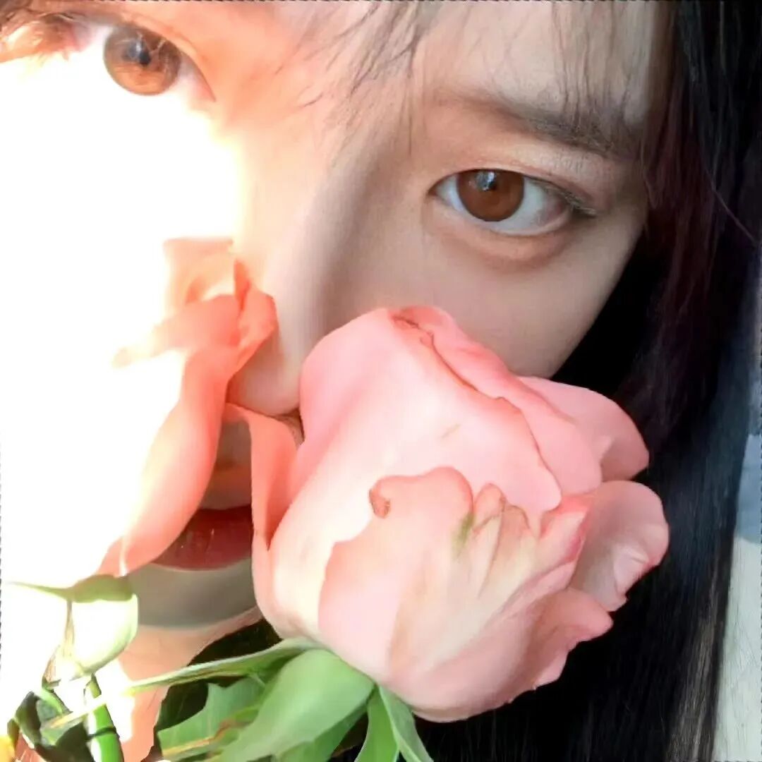 鲜花女生头像