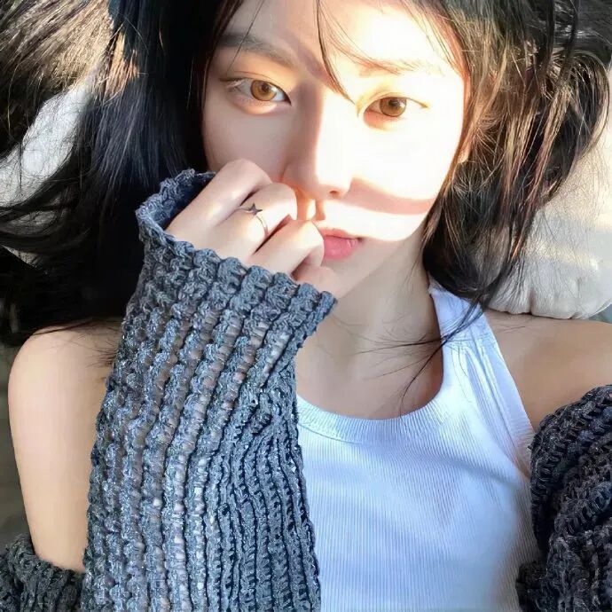 光感女生头像