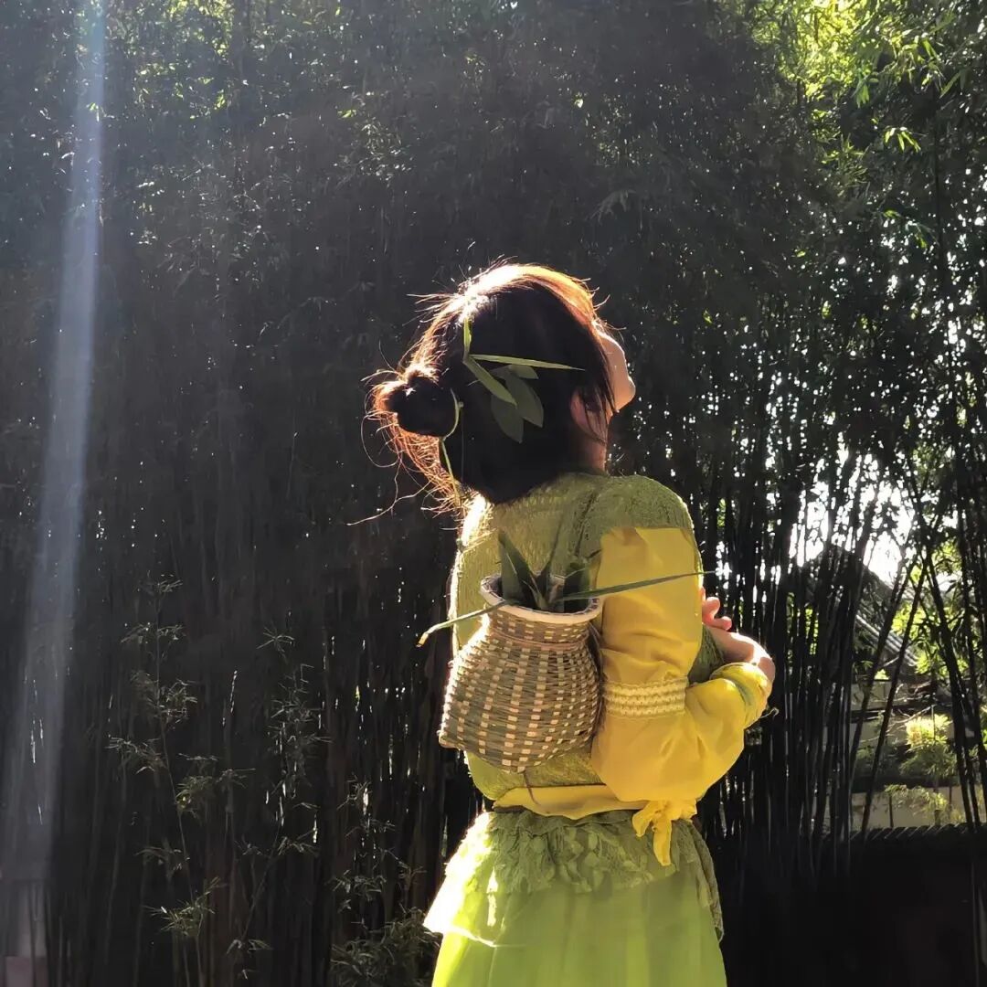 不露脸女生头像
