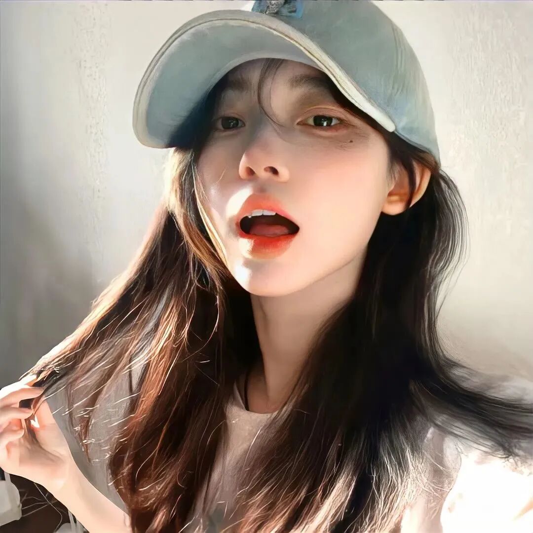 休闲帽小众女生头像