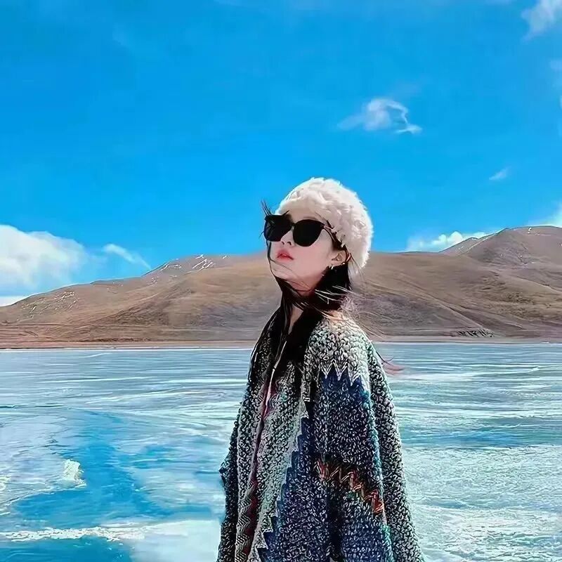 墨镜氛围感侧脸女生头像