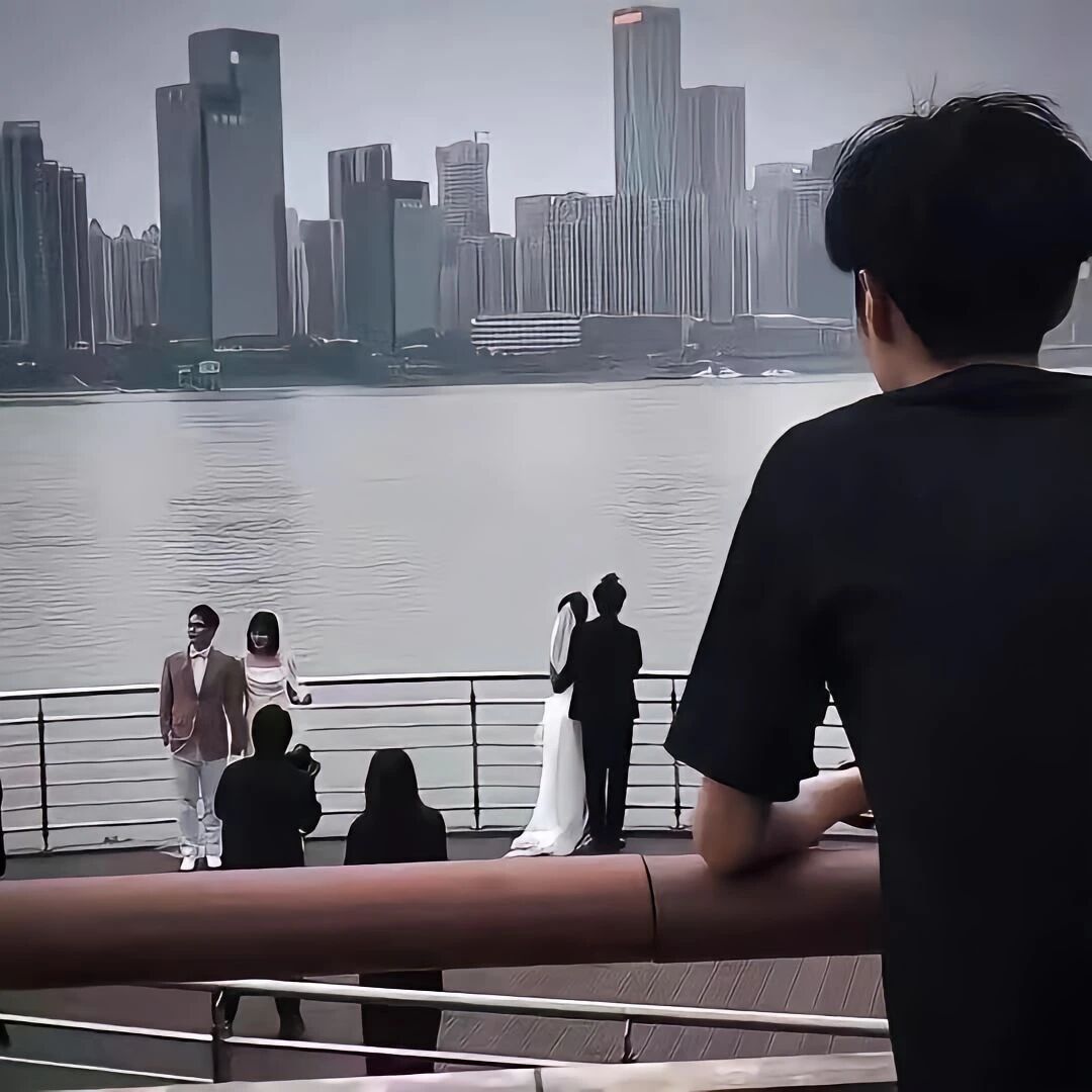 孤独感不露脸男生头像