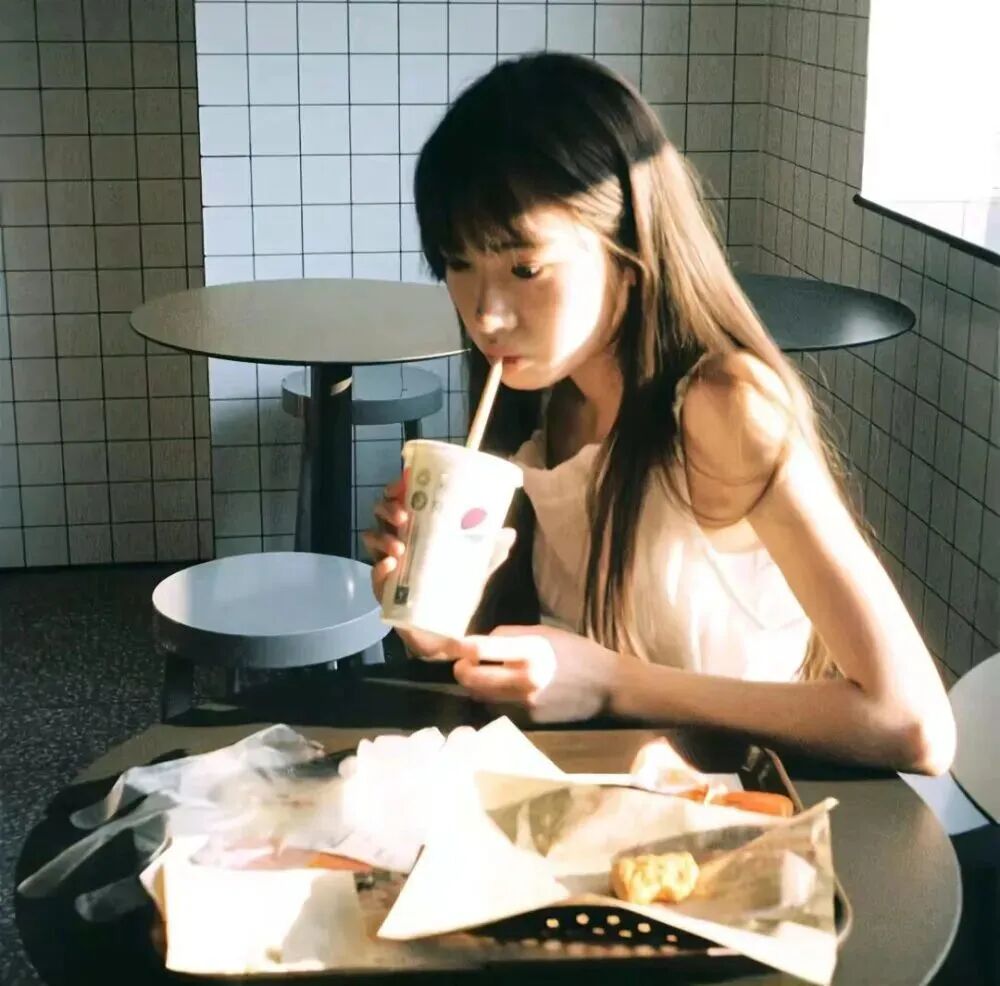 光感女生头像